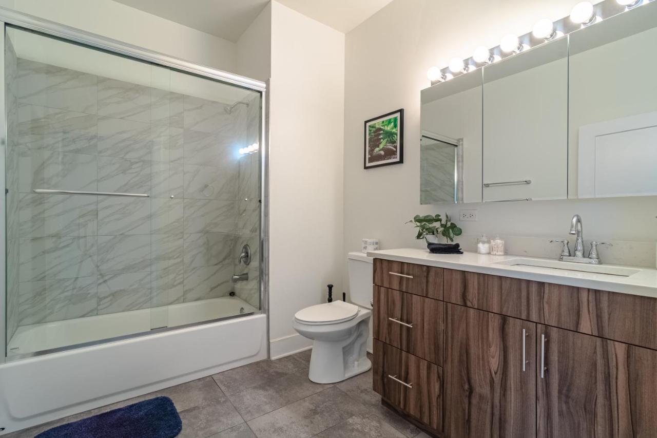 Ideal 3Br Business Or Leisure Rental In Chicago Fully Stocked Kitchen & Fast Internet With Optional Parking Near Soldier Field, Grant Park & Mccormick Place 시카고 외부 사진